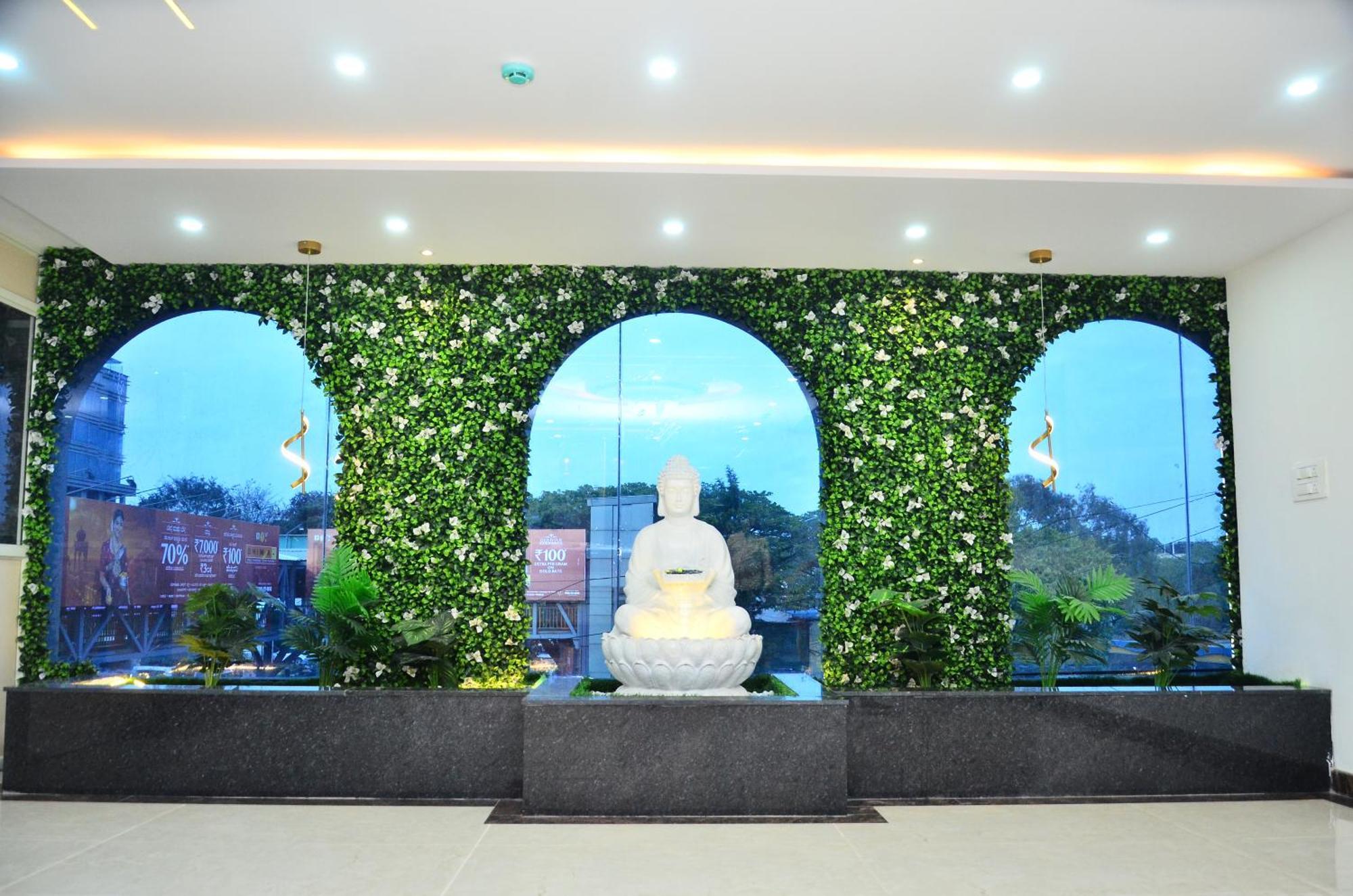 Hotel Eyrie Nest بنغالور المظهر الخارجي الصورة